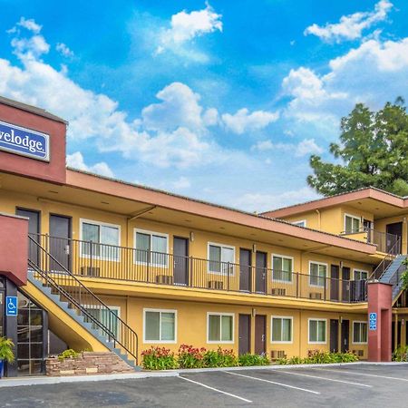 Travelodge By Wyndham Burbank-Glendale Exteriör bild